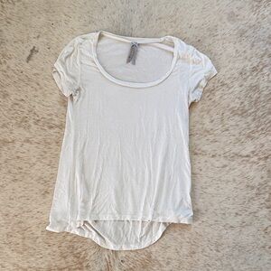 Light Cream Scoop Neck Short Sleeve Top